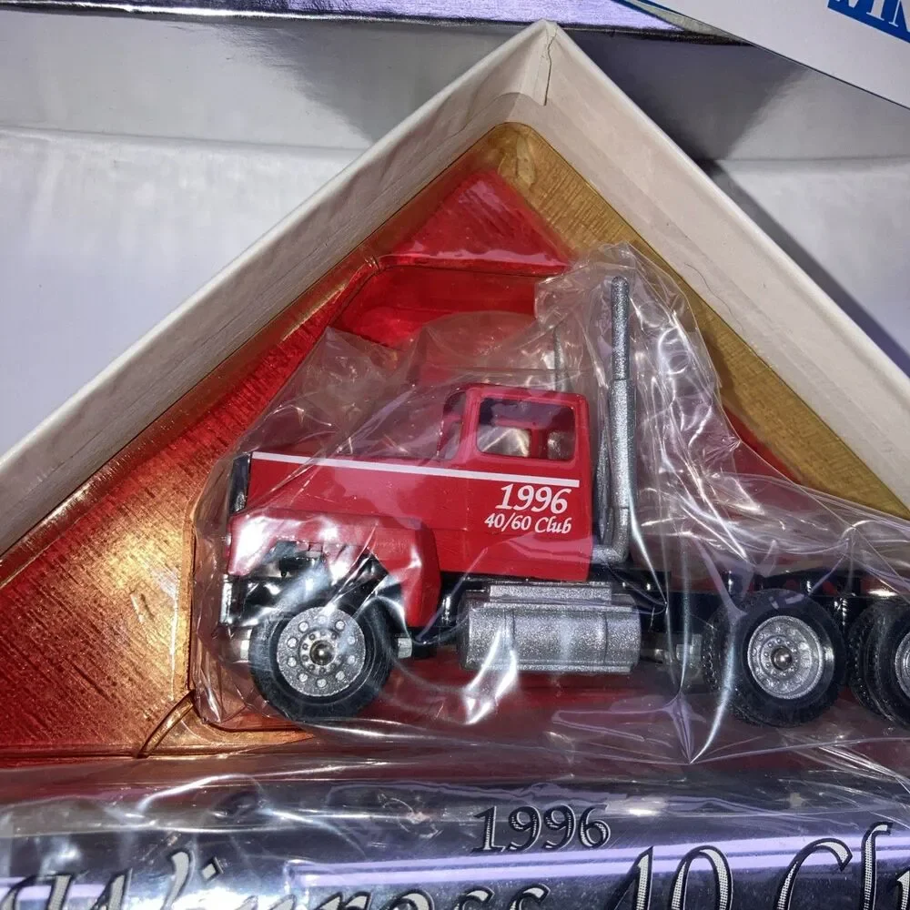 NIB Vintage 1996 Winross 40 Club Tanker